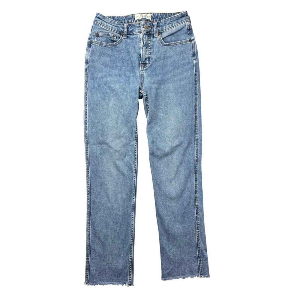 We The Free Jeans Women's 26 Blue Curvy Light Wash Straight Leg Raw Hem Crop